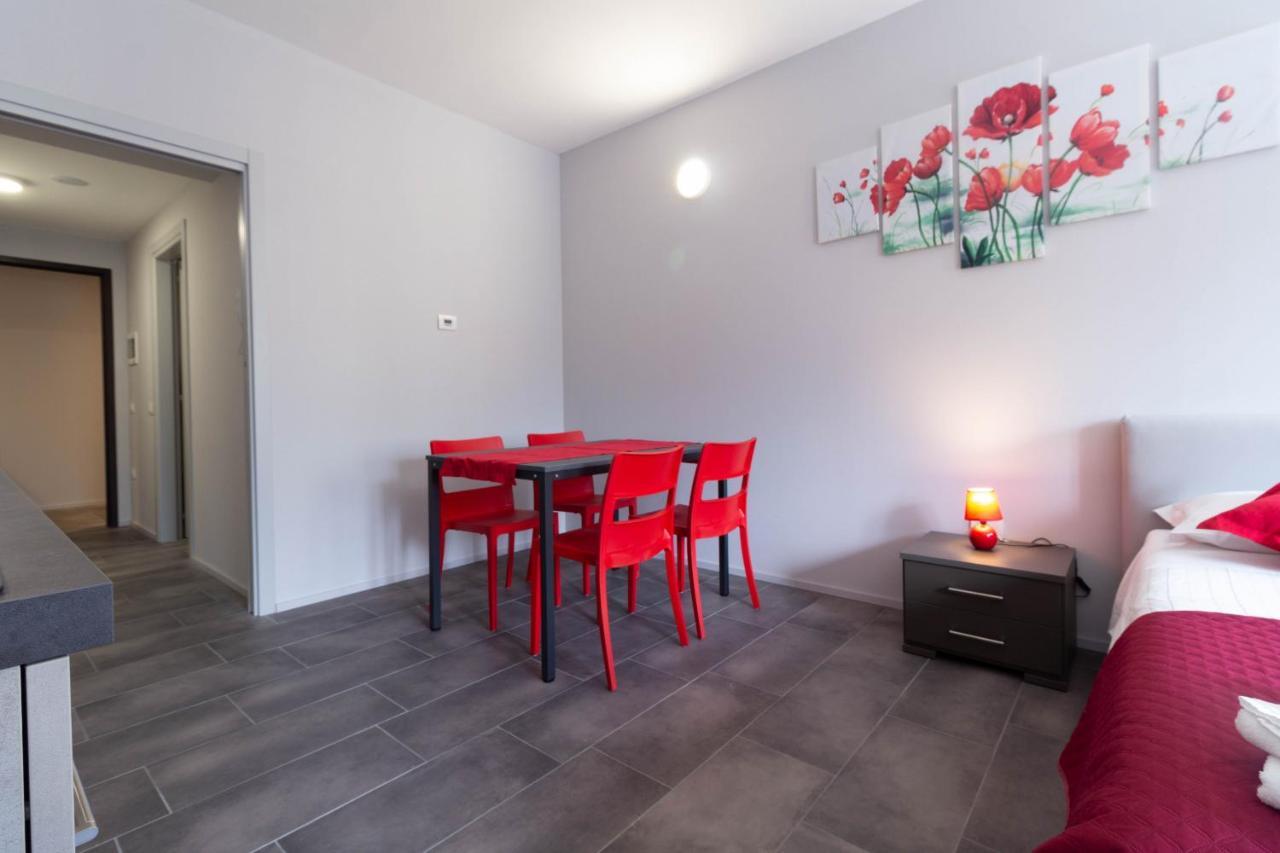 Appartamento Papavero - Affitti Brevi Italia เลคโค ภายนอก รูปภาพ